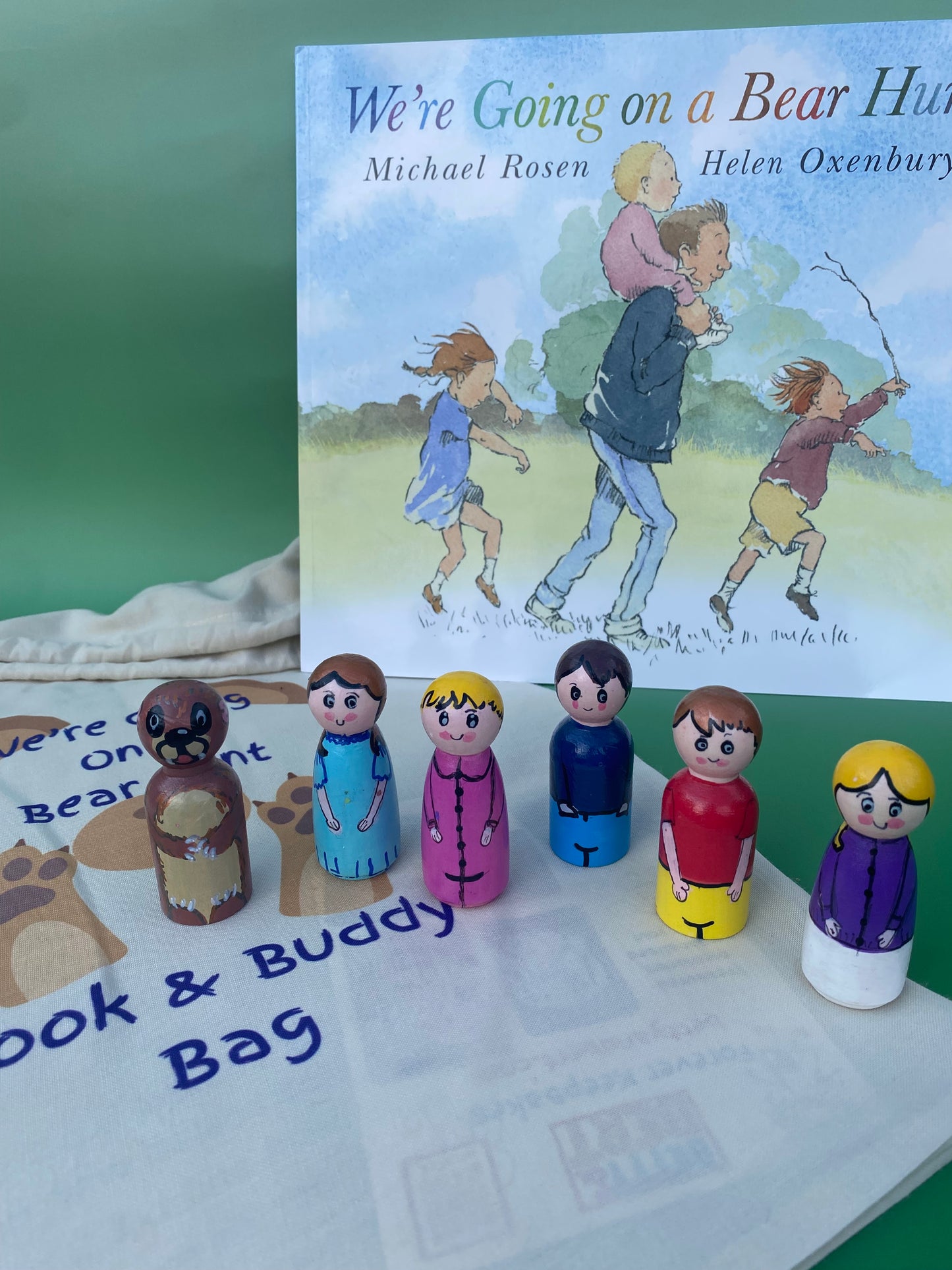 We're going on a bear hunt book and buddy bag